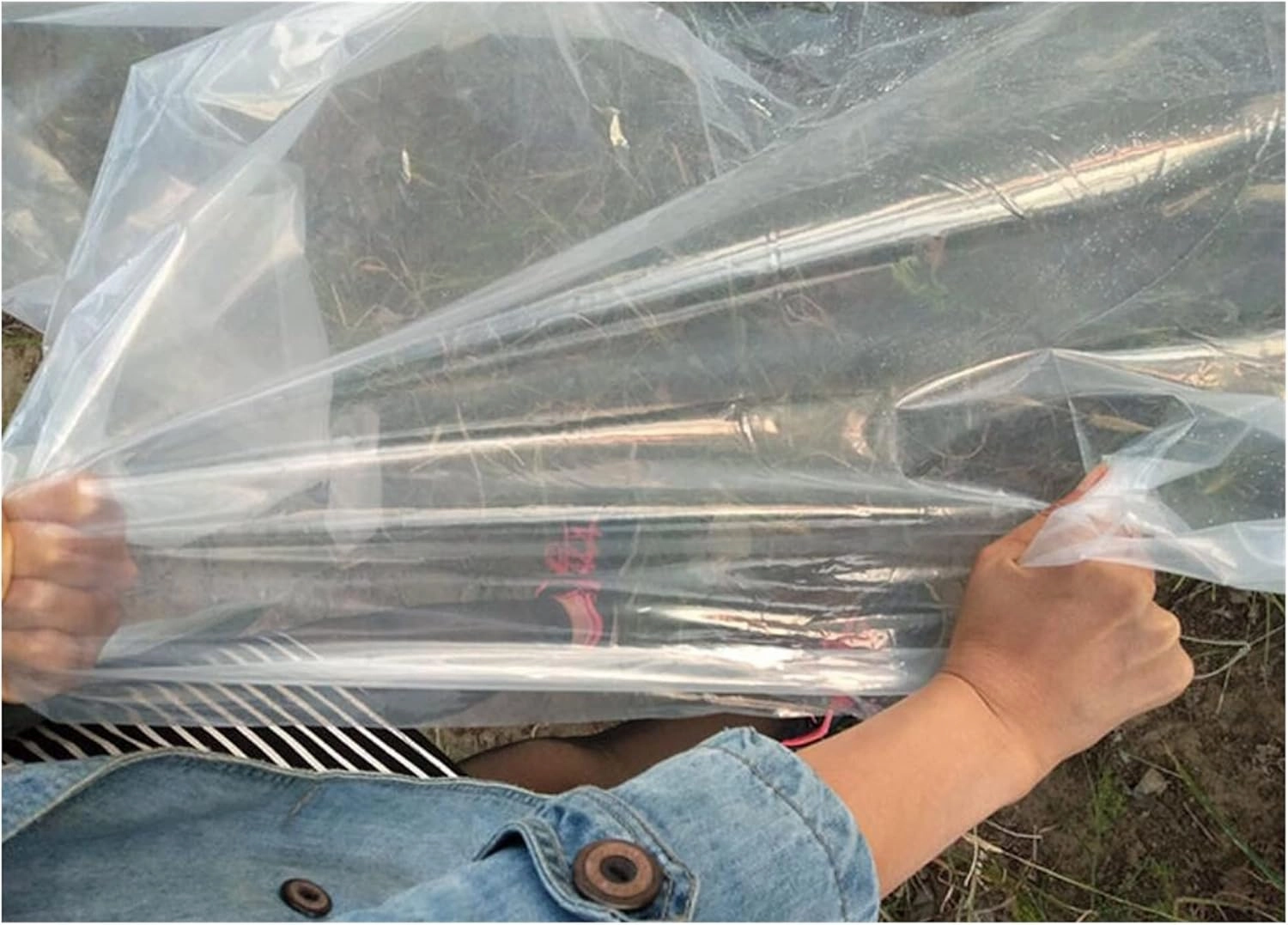 Clear Tarp Heavy Duty Polytethylene, 130g / m² Transparent PE Plastic Cover Anti-Tear Emergency Rain Shelter Tarps Tarpaulin for Outdoor Camping(4x2m/13.2x6.6ft)