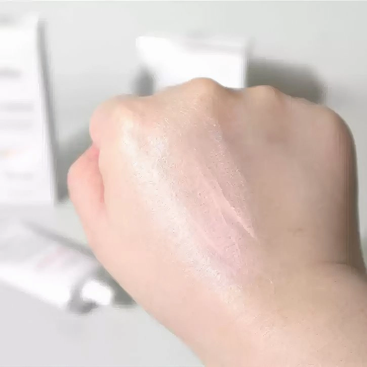 d'Alba Waterfull Tone-Up Sunscreen SPF 50 