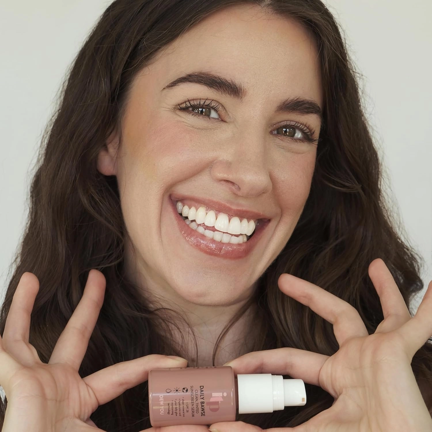 Daily Bawse Tinted SPF Serum – Clean Beauty with Hyaluronic Acid & Peptides, Lightweight Moisturizing Formula, Sheer Glow Tint (Dew You/Light)