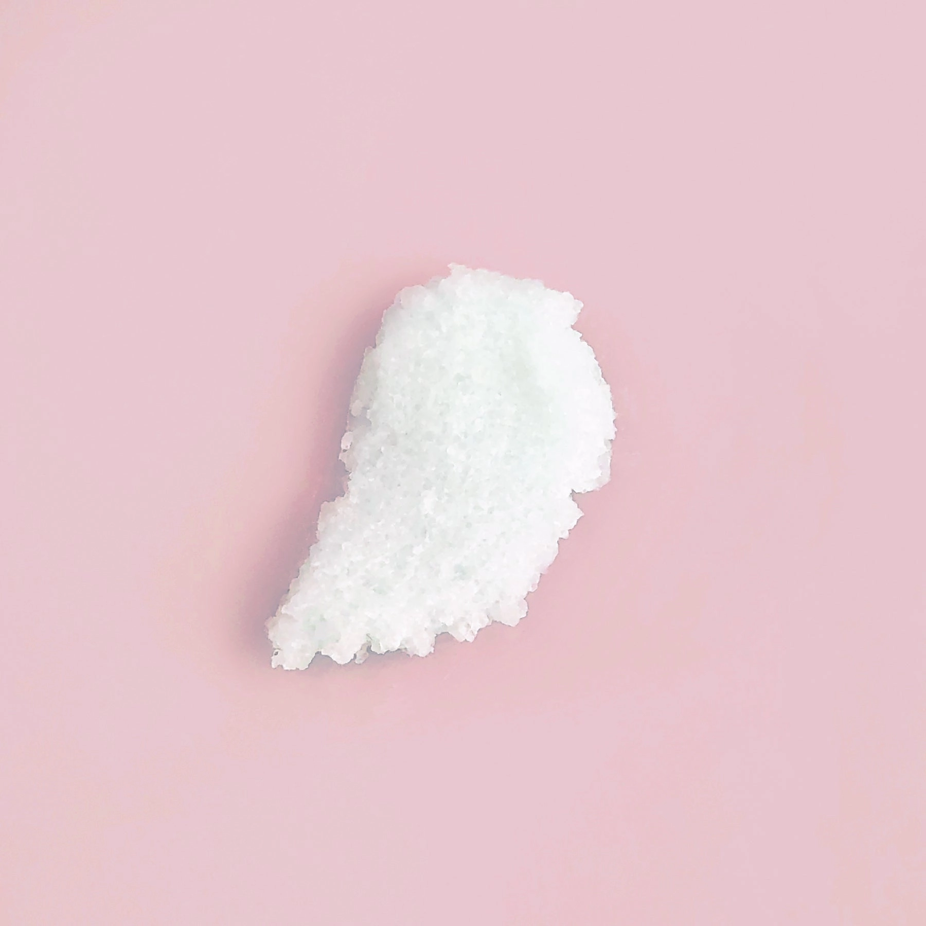 Inuwet Sugar Lipscrub / Strawberry
