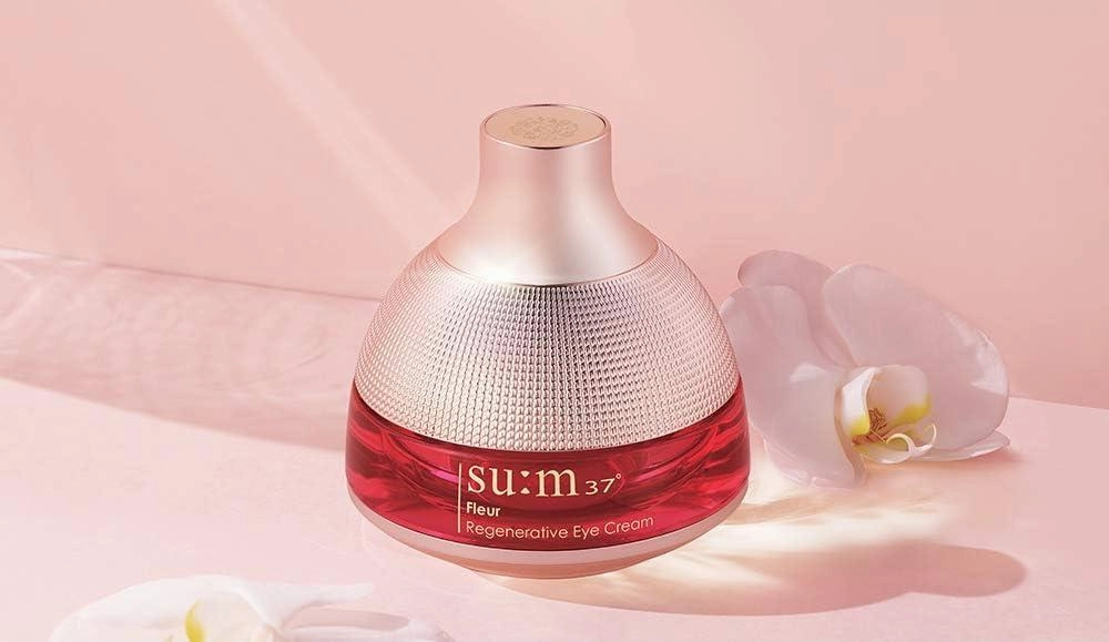 Regenerate Your Eyes: Ultimate Anti-Aging Eye Cream | su:m37