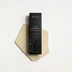 Tinted Moisturiser With Sunscreen